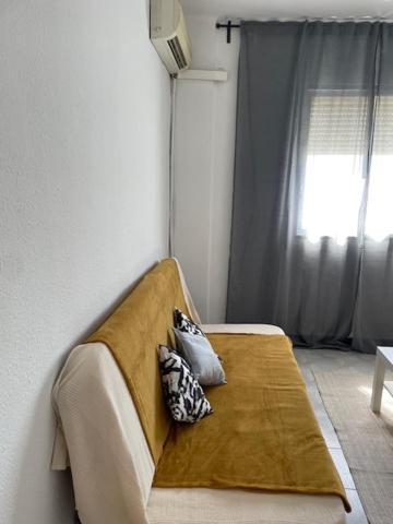 Habitacion Individual En Vivienda Para Compartir Recien Reformada Valensiya Dış mekan fotoğraf