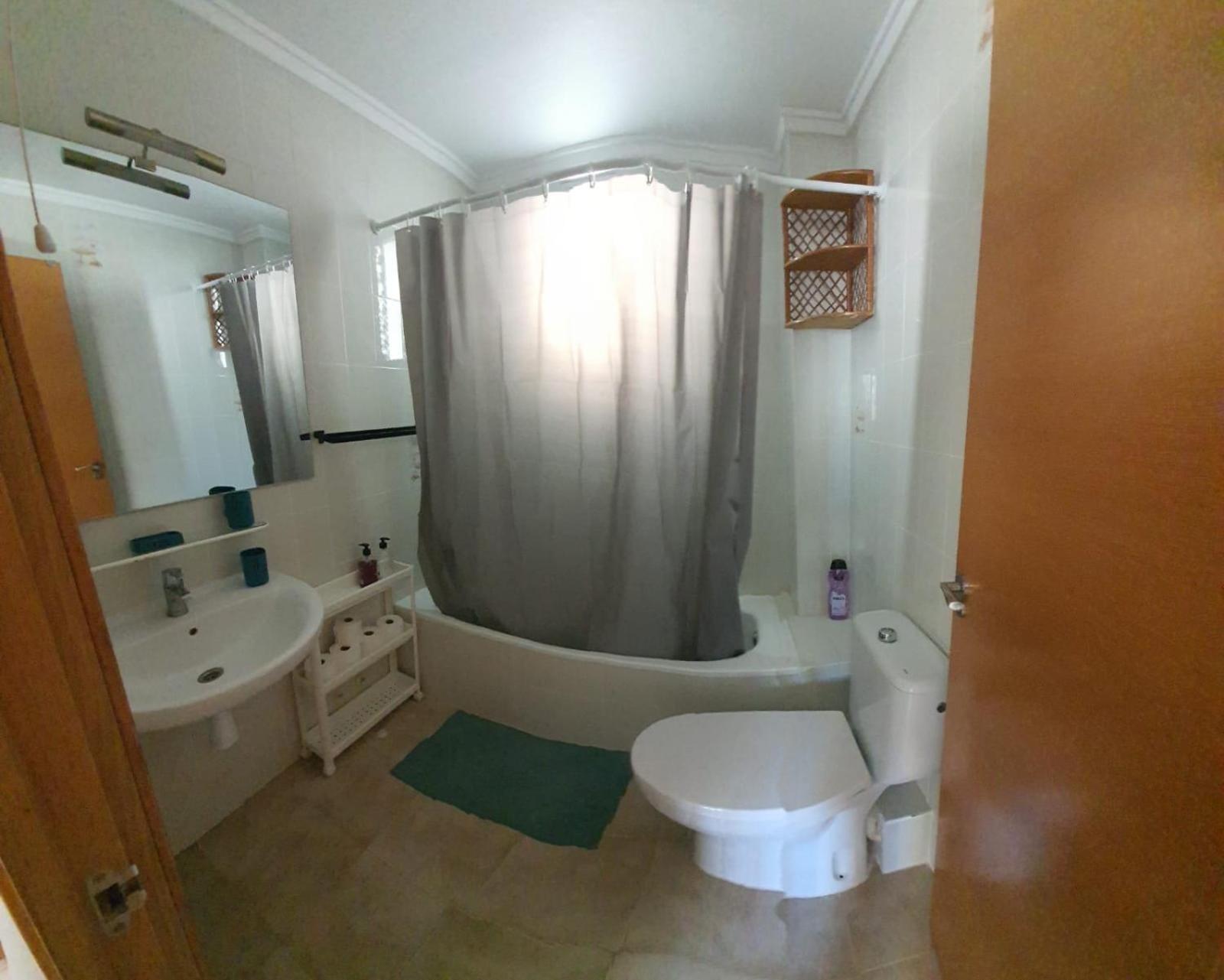 Habitacion Individual En Vivienda Para Compartir Recien Reformada Valensiya Dış mekan fotoğraf
